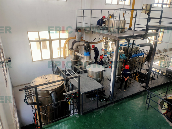 生產(chǎn)型氣流磨粉機(jī)